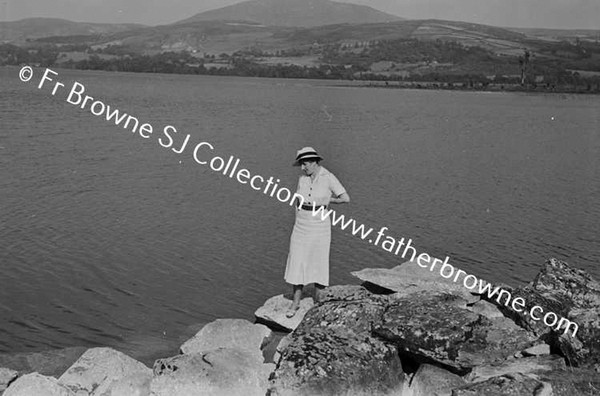 LOUGH DERG CLARE LILLIS MRS FRANK LILLES & PATRICIA SELF BY SHORE